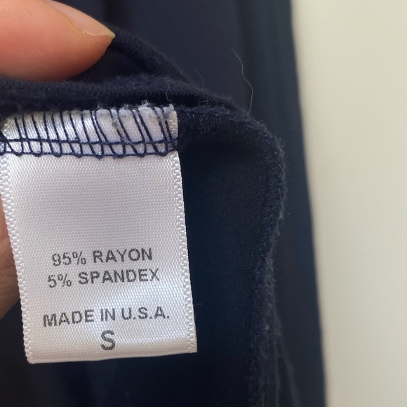 Babeau Navy Blue V-Neck Cap Sleeves Tee Shirt Size Small - Picture 6 of 8